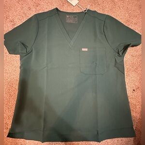 FIGS CATARINA SCRUB TOP